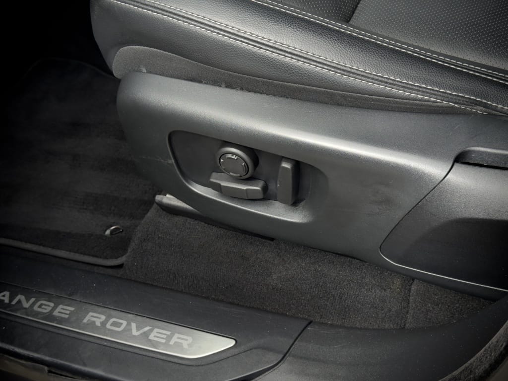 Land Rover Range Rover Velar — foto 8