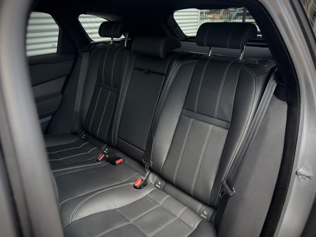 Land Rover Range Rover Velar — foto 9