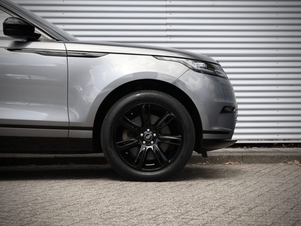 Land Rover Range Rover Velar — foto 16