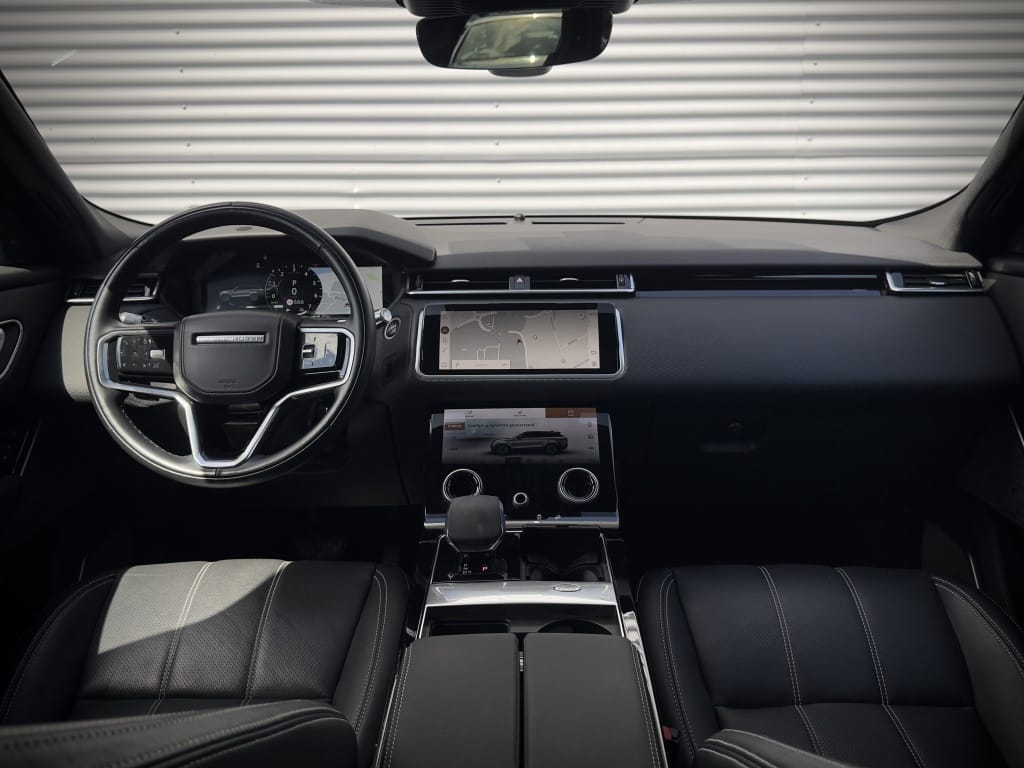 Land Rover Range Rover Velar — foto 17