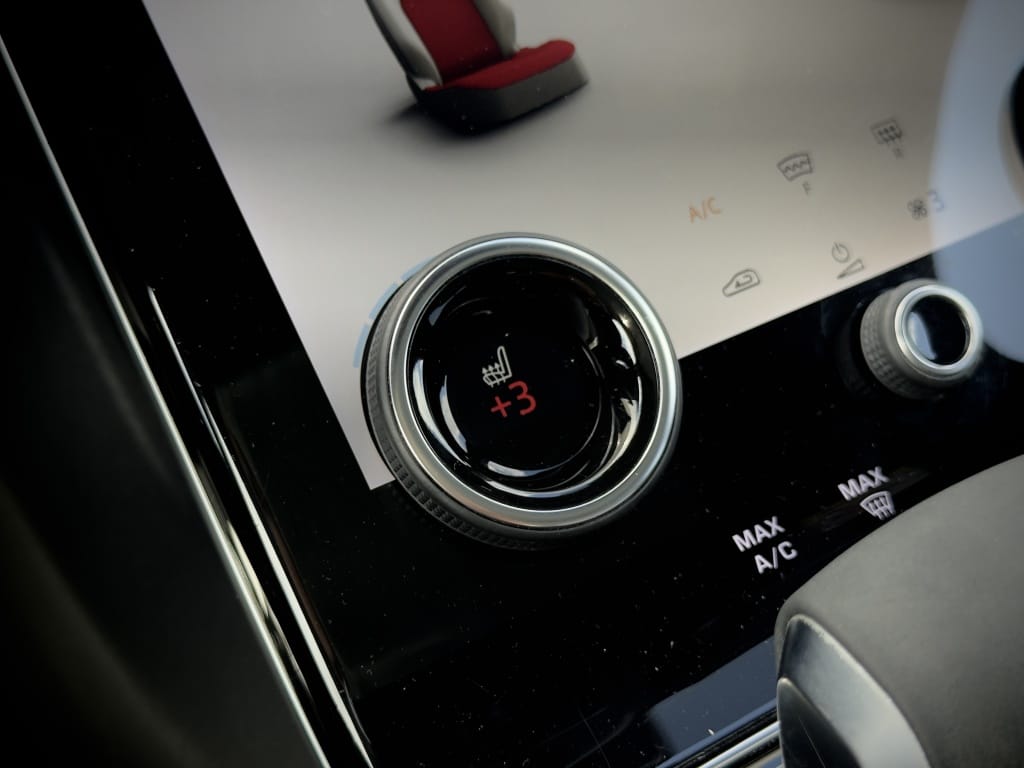 Land Rover Range Rover Velar — foto 38