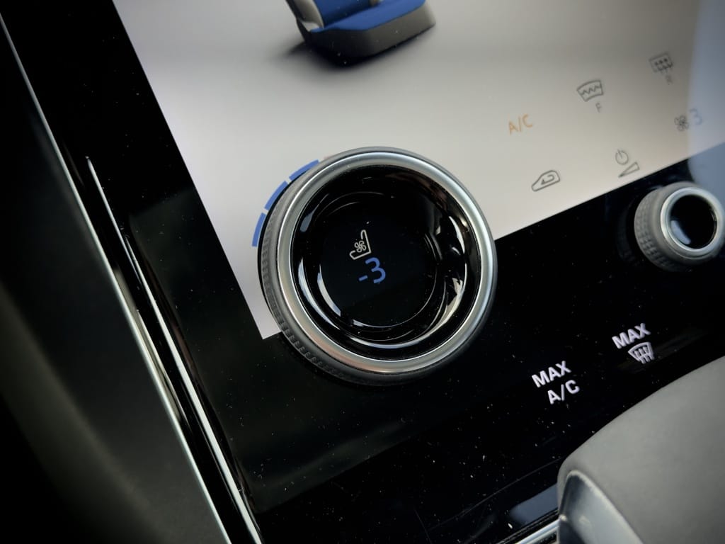 Land Rover Range Rover Velar — foto 39