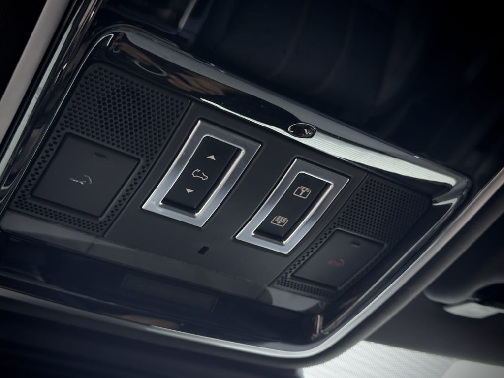 Land Rover Range Rover Velar — foto 42
