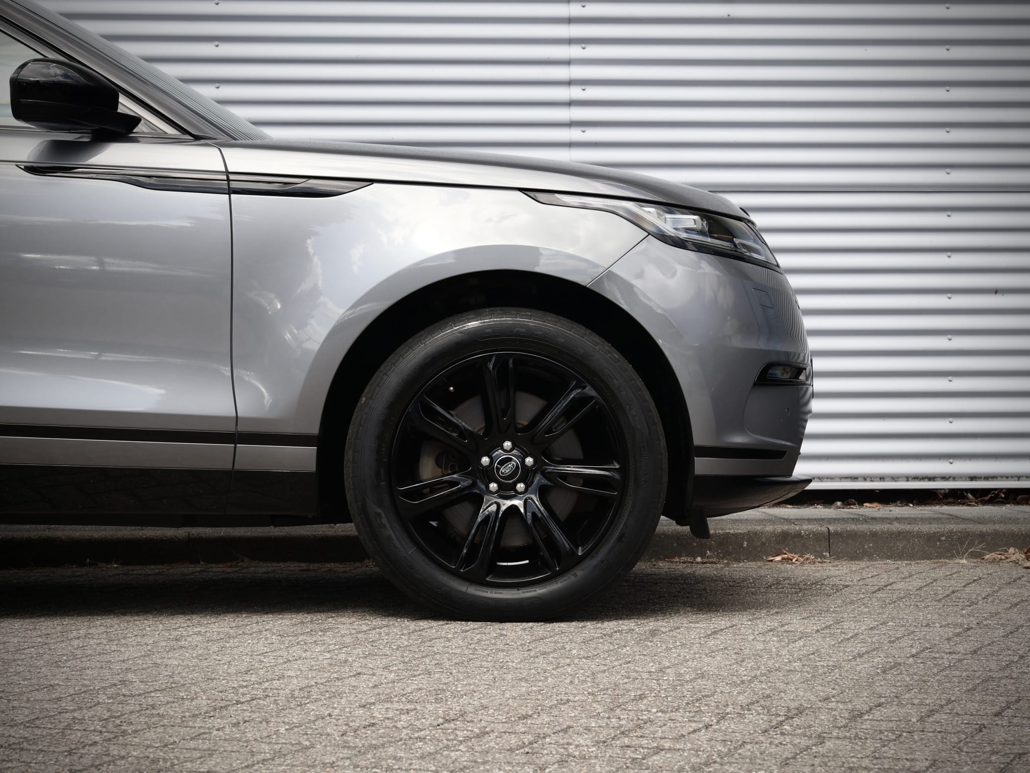 Land Rover Range Rover Velar — foto 16