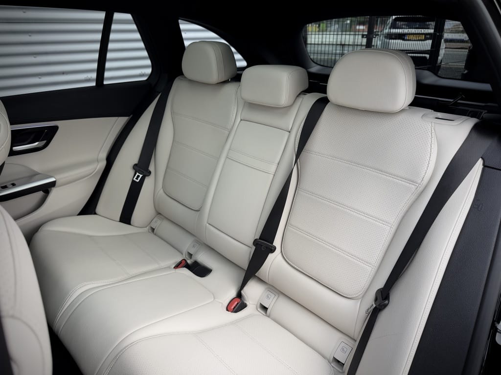 Mercedes-Benz C-Klasse — foto 8