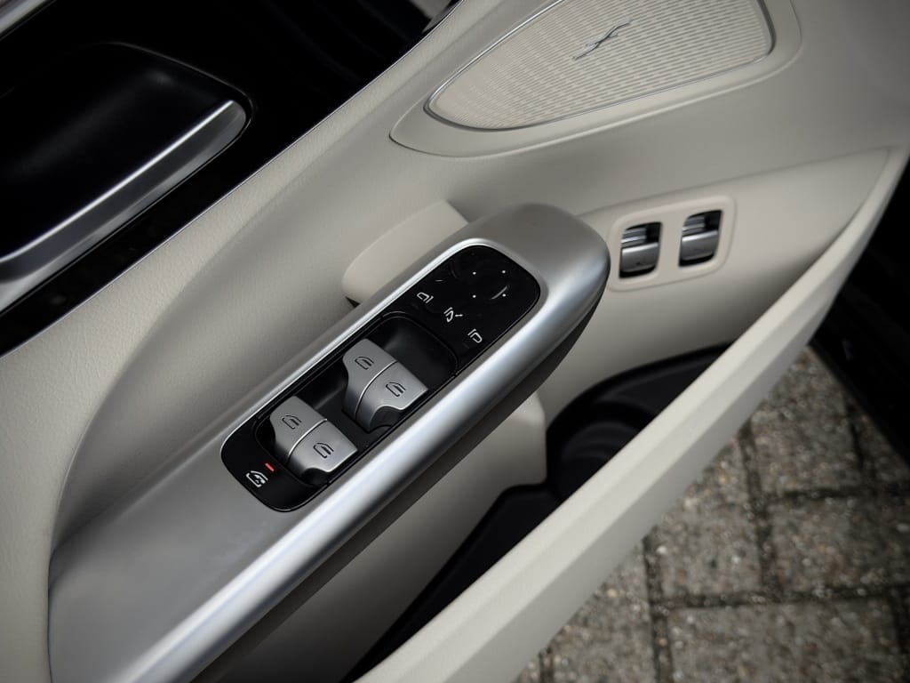 Mercedes-Benz C-Klasse — foto 43
