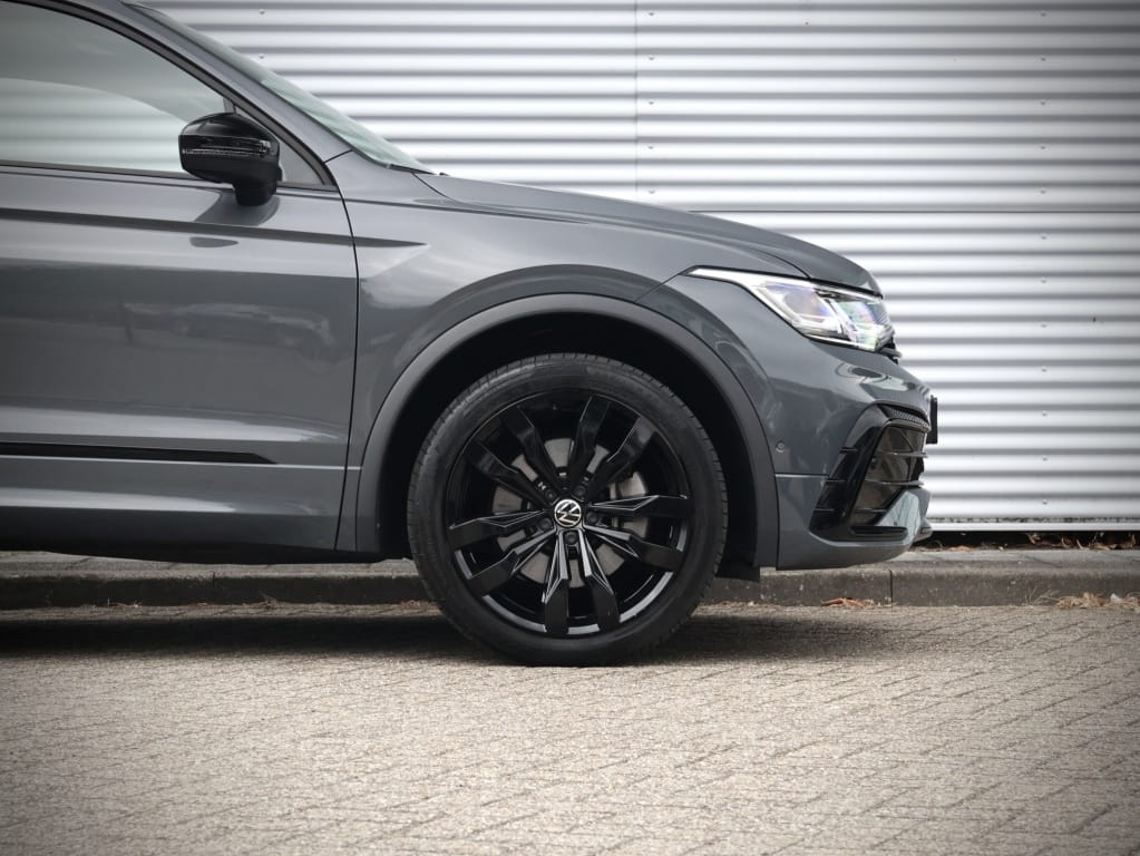 Volkswagen Tiguan — foto 16