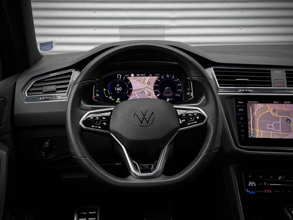 Volkswagen Tiguan — foto 36