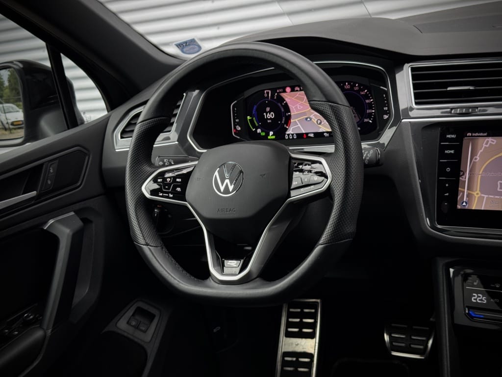 Volkswagen Tiguan — foto 44