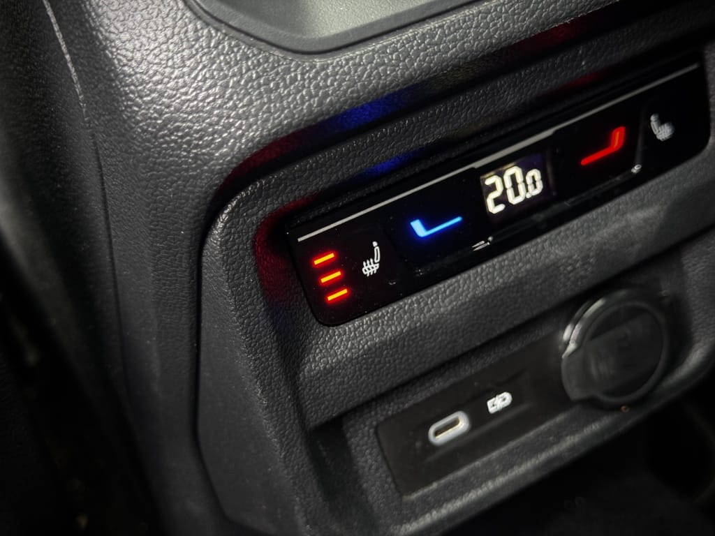 Volkswagen Tiguan — foto 59