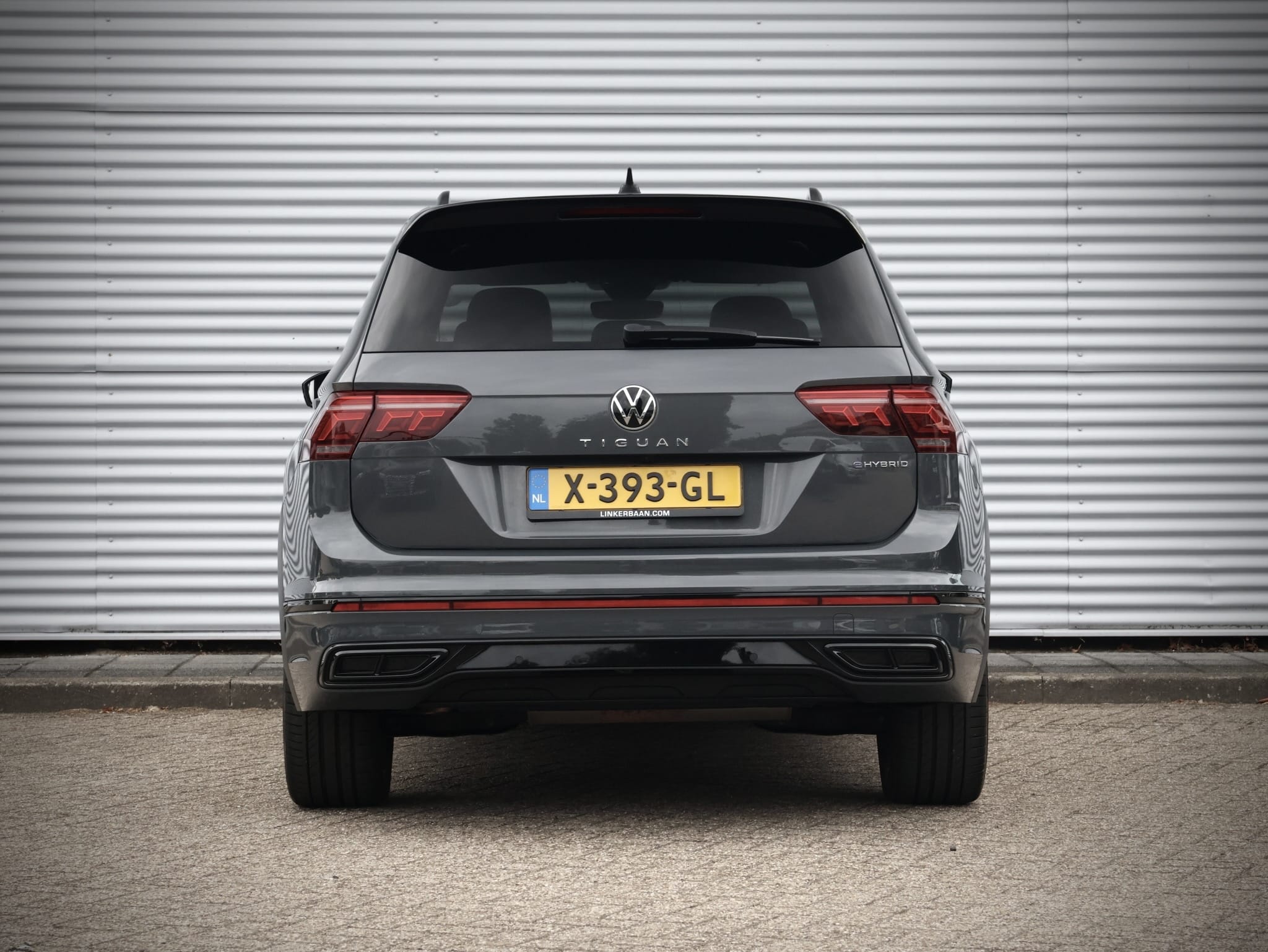 Volkswagen Tiguan — foto 14