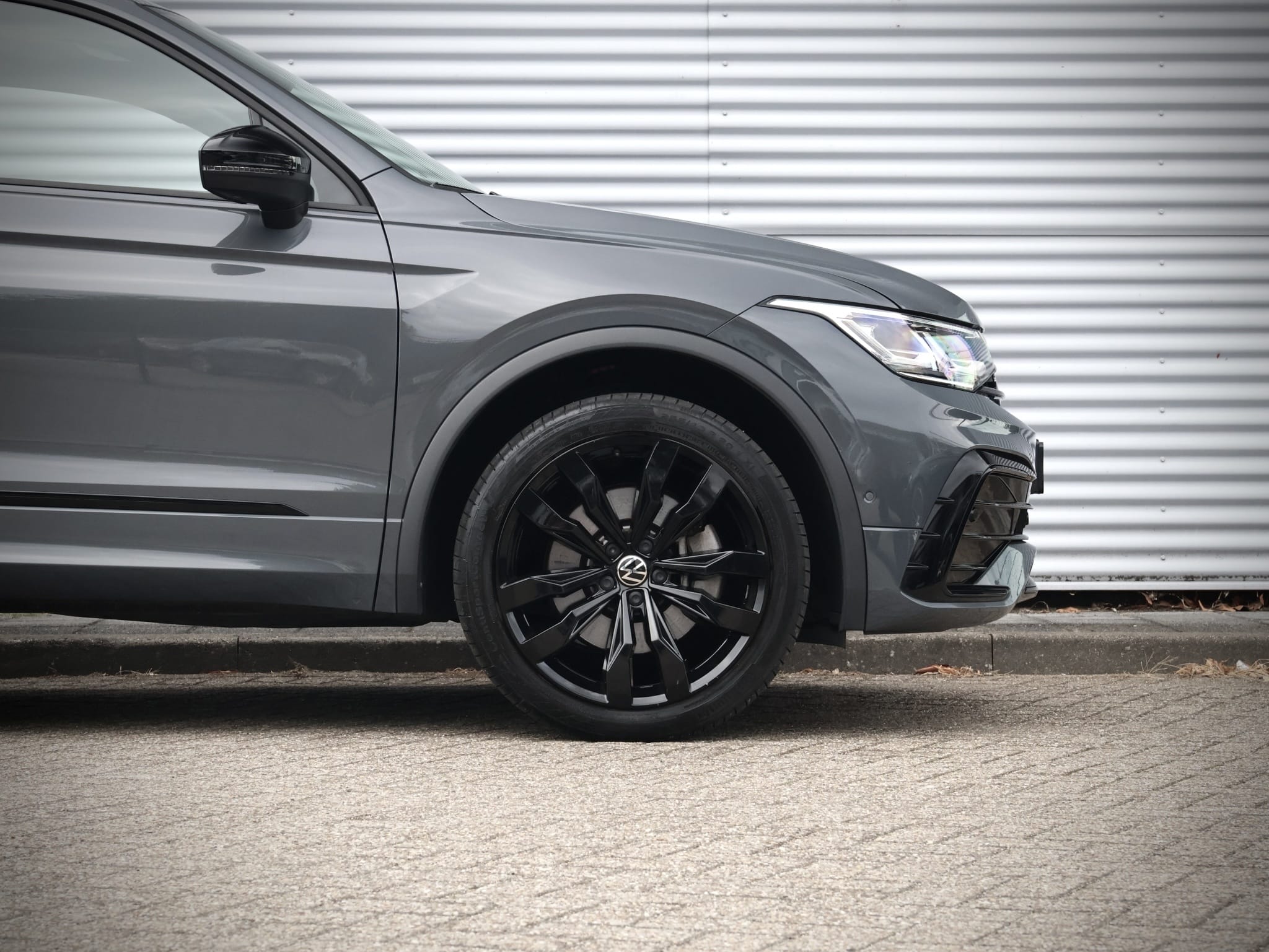 Volkswagen Tiguan — foto 16