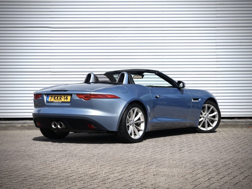 Jaguar F-Type — foto 3