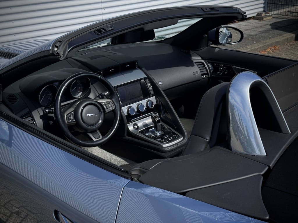 Jaguar F-Type — foto 4