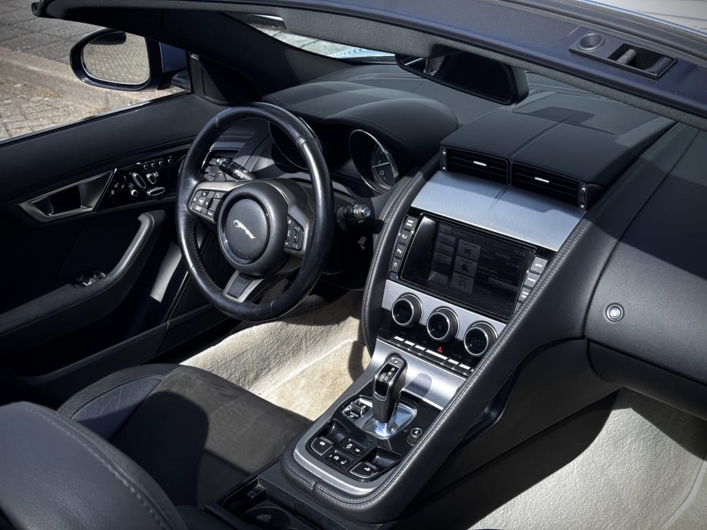 Jaguar F-Type — foto 15