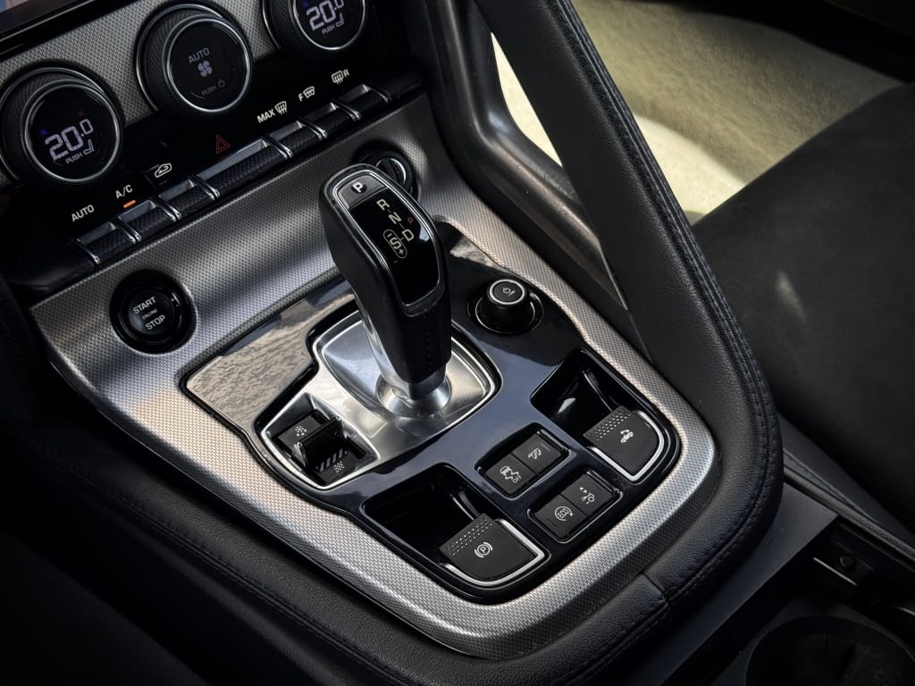 Jaguar F-Type — foto 33