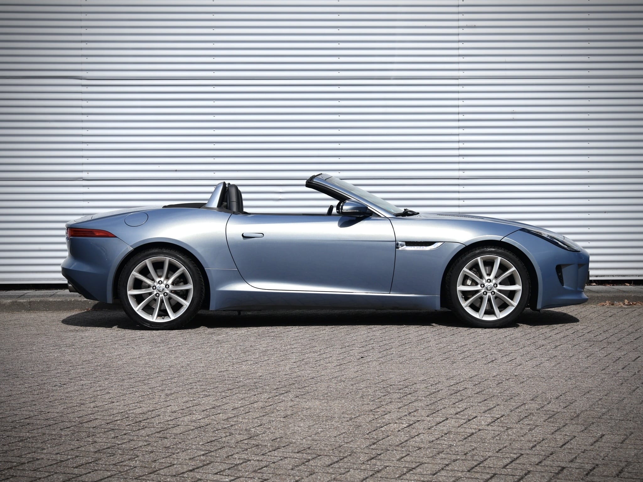 Jaguar F-Type — foto 13