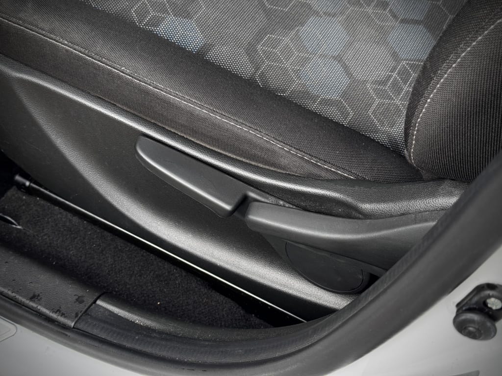 Opel KARL — foto 7
