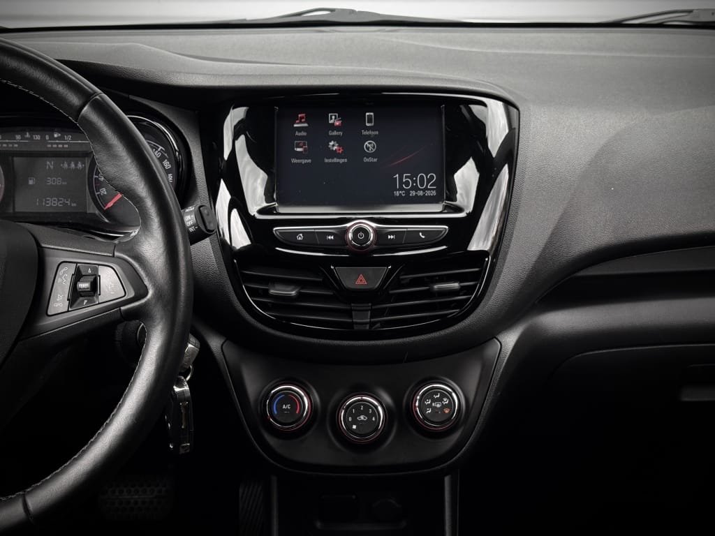 Opel KARL — foto 16