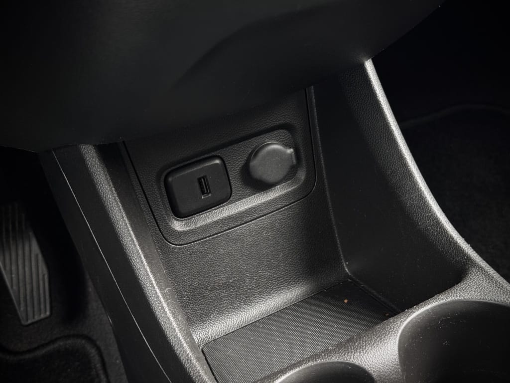 Opel KARL — foto 27