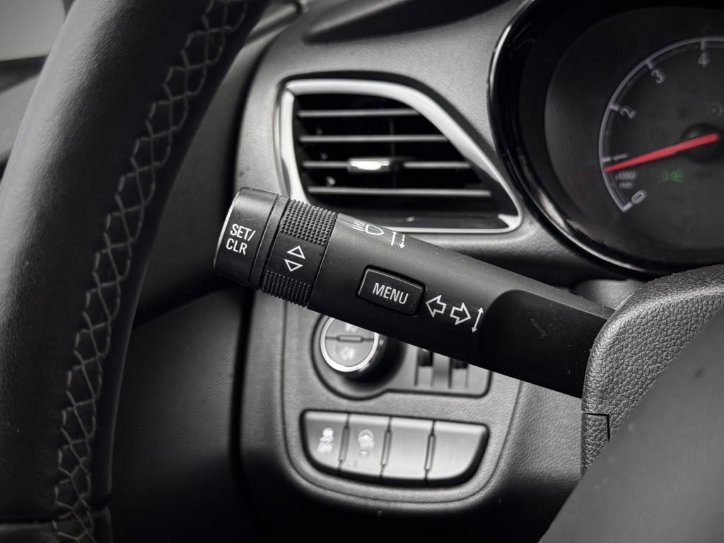 Opel KARL — foto 34