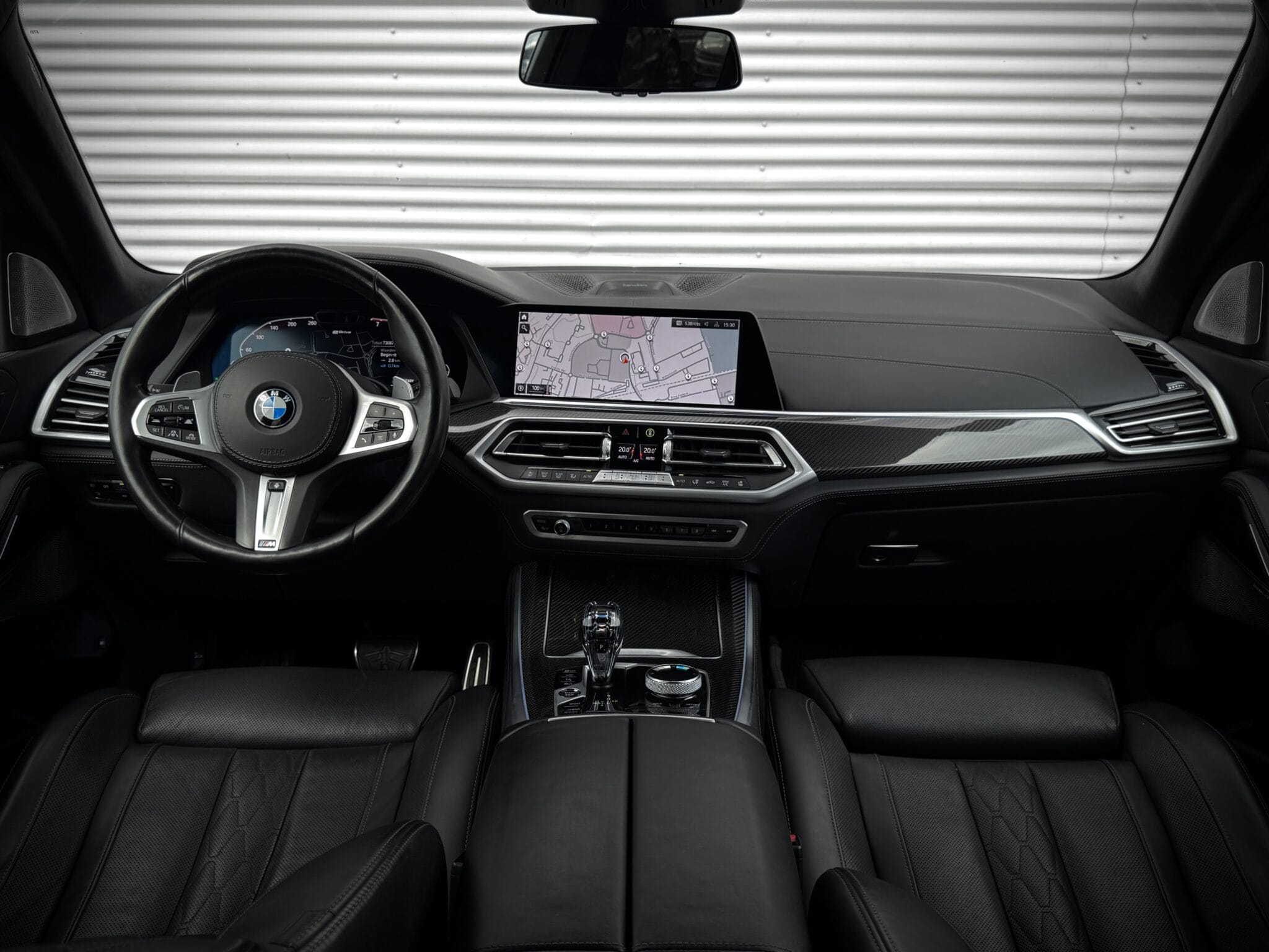 BMW X5 — foto 17