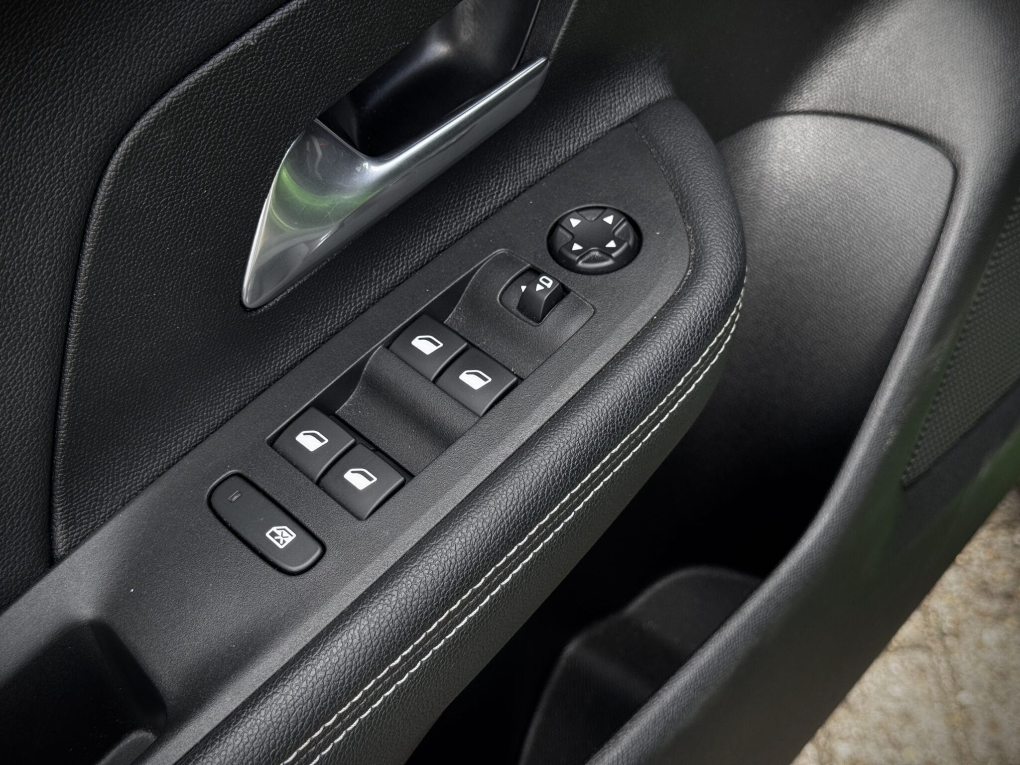 Opel Mokka — foto 44