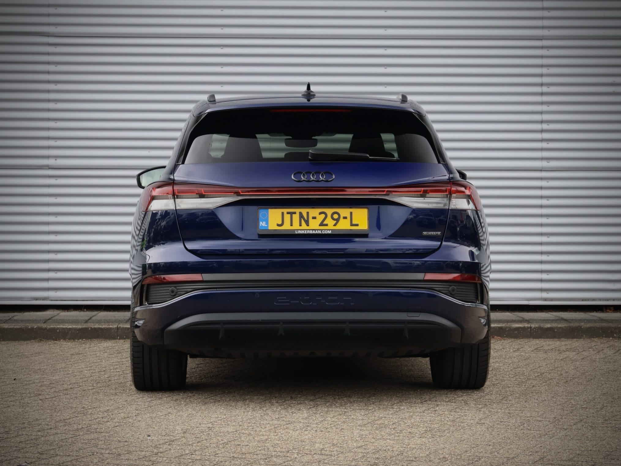 Audi Q4 e-tron — foto 12