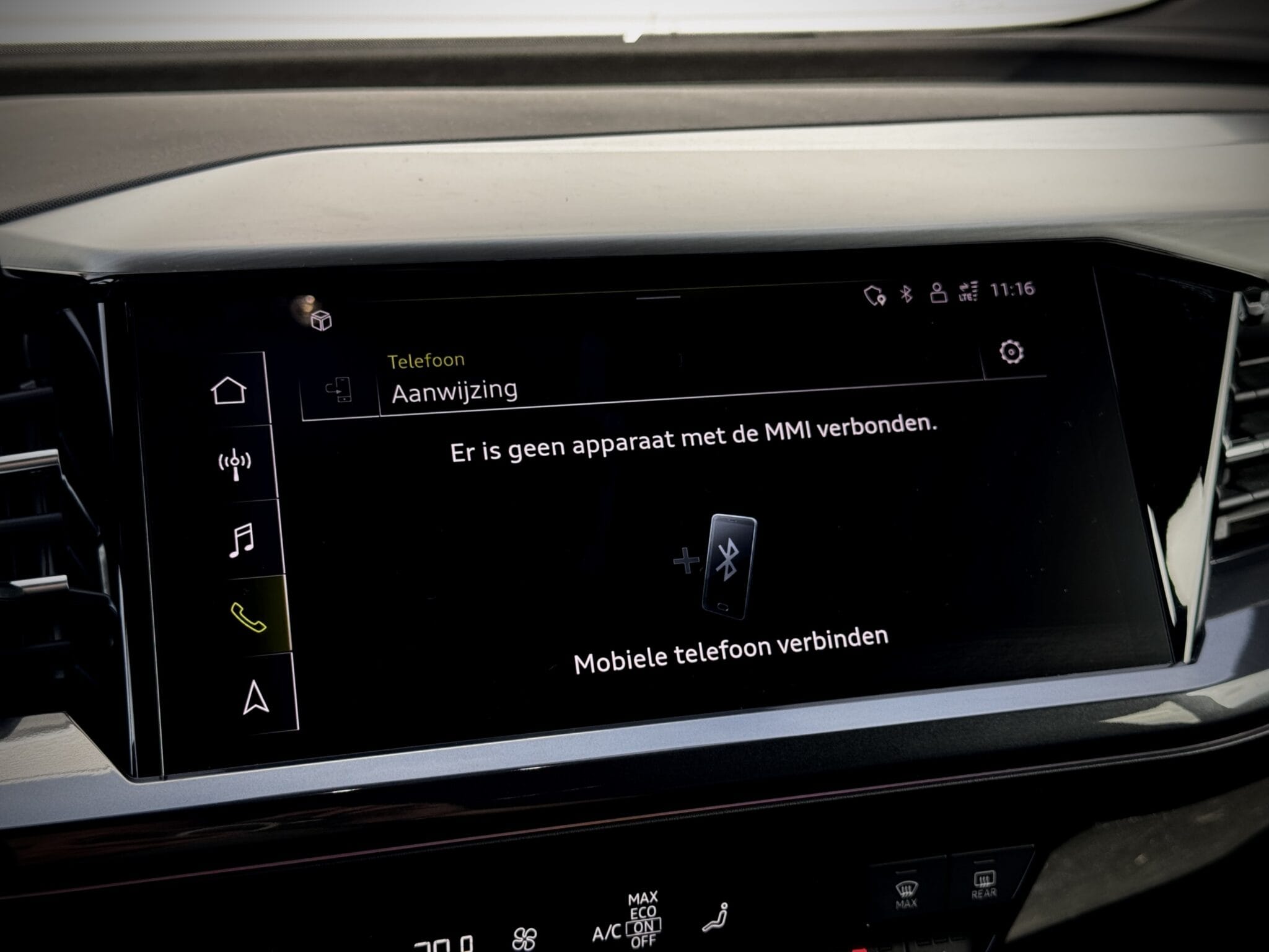 Audi Q4 e-tron — foto 18