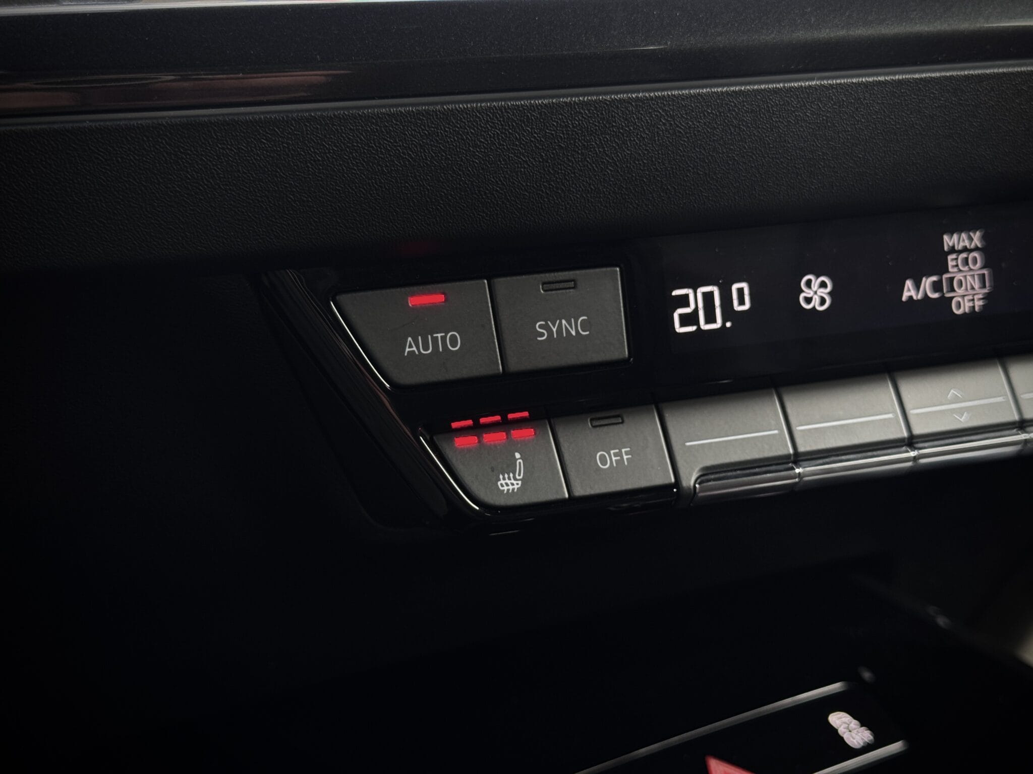 Audi Q4 e-tron — foto 23