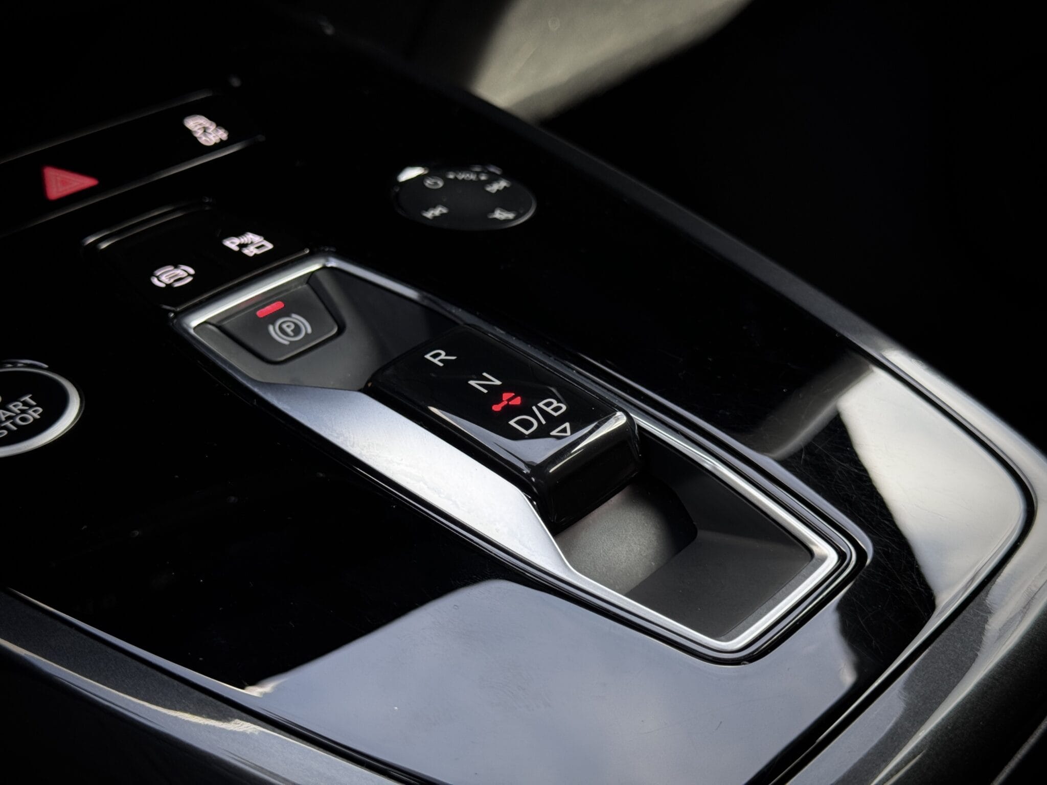 Audi Q4 e-tron — foto 27