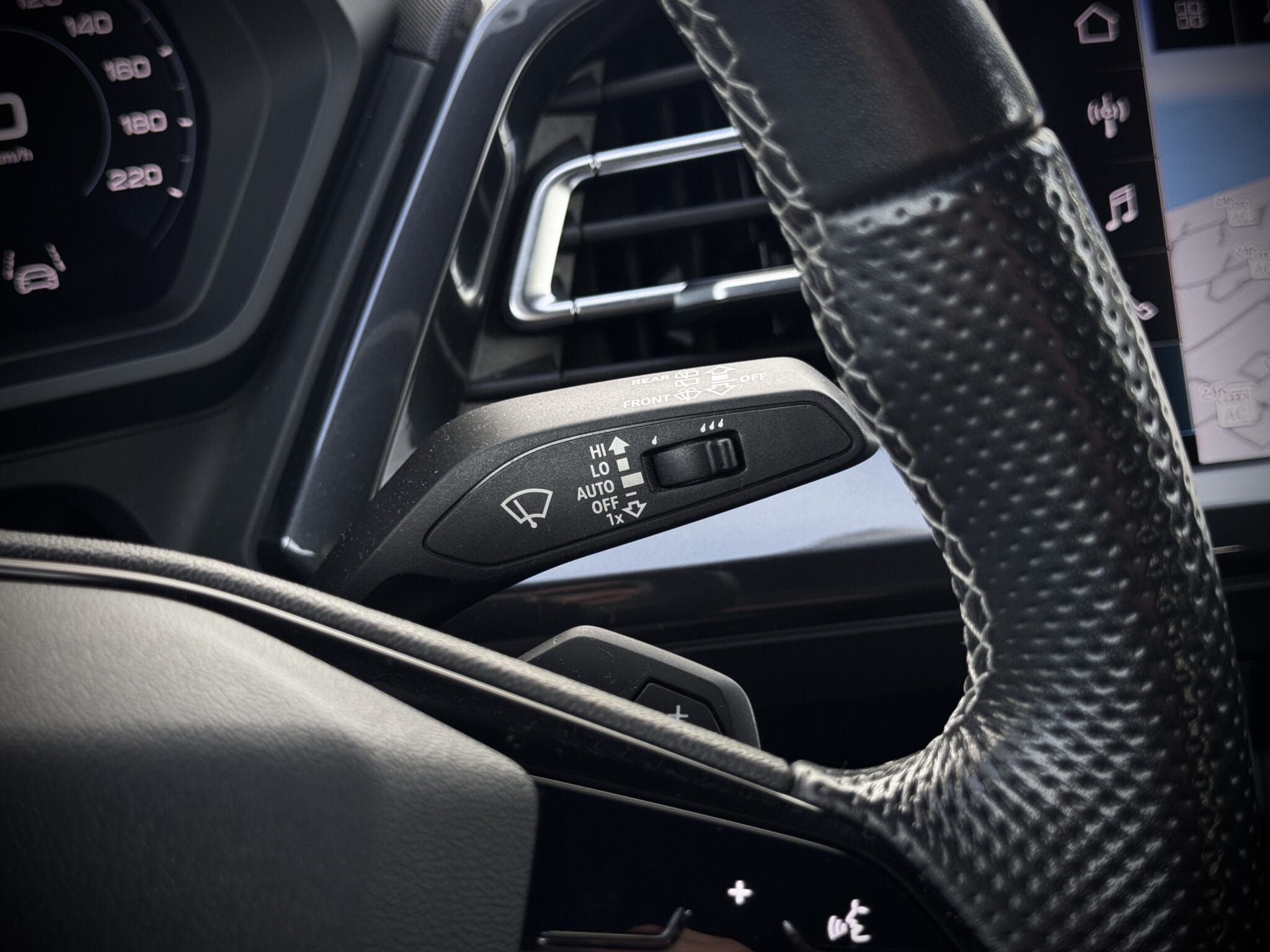 Audi Q4 e-tron — foto 39