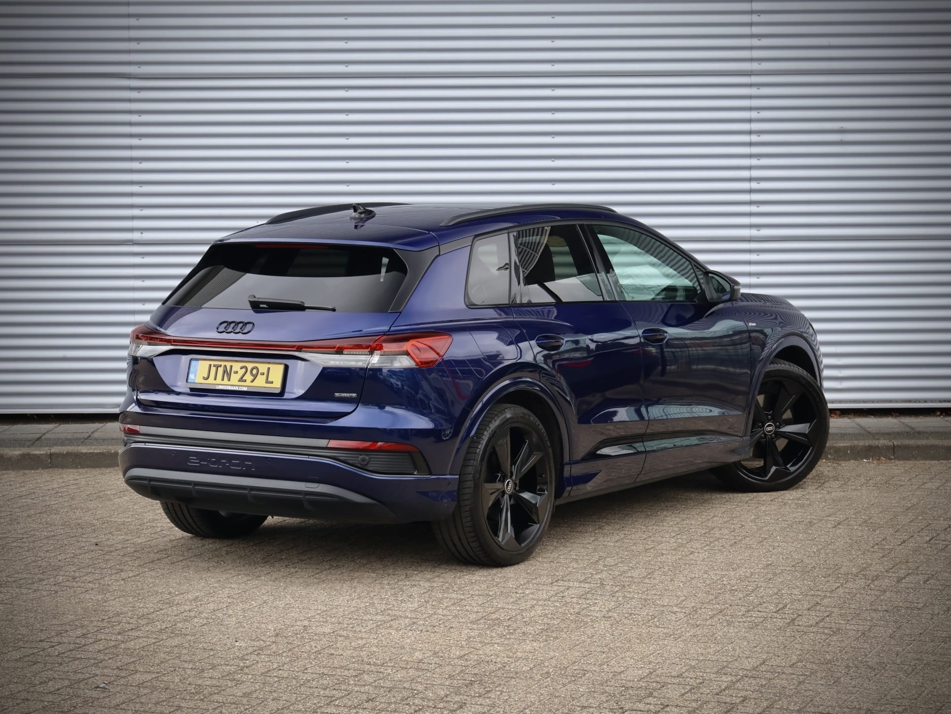 Audi Q4 e-tron — foto 51