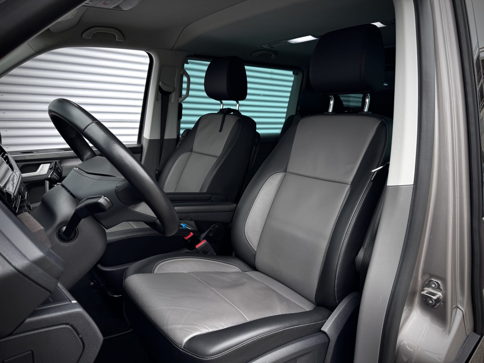 Volkswagen T6.1 Transporter Caravelle — foto 6