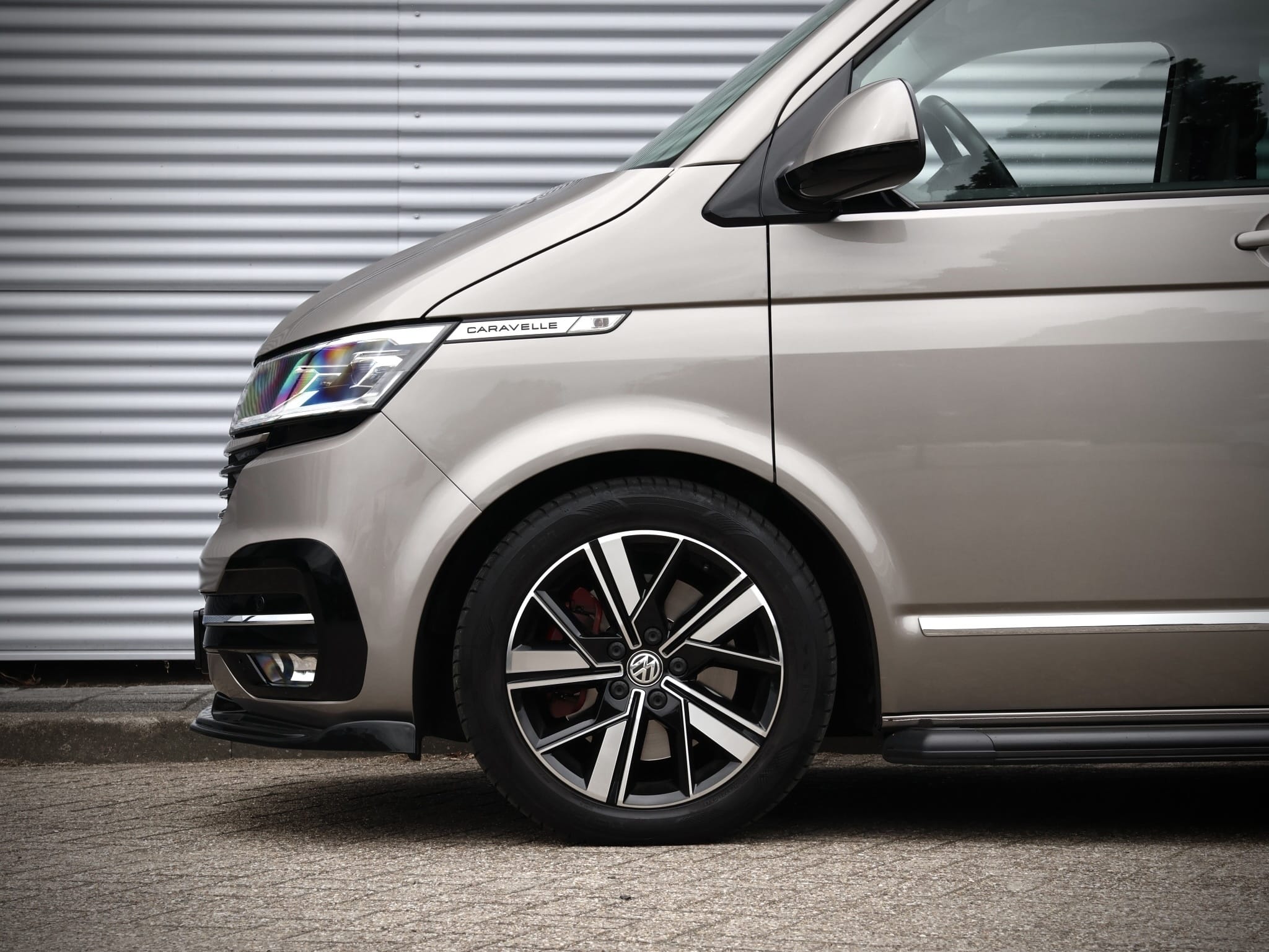 Volkswagen T6.1 Transporter Caravelle — foto 8