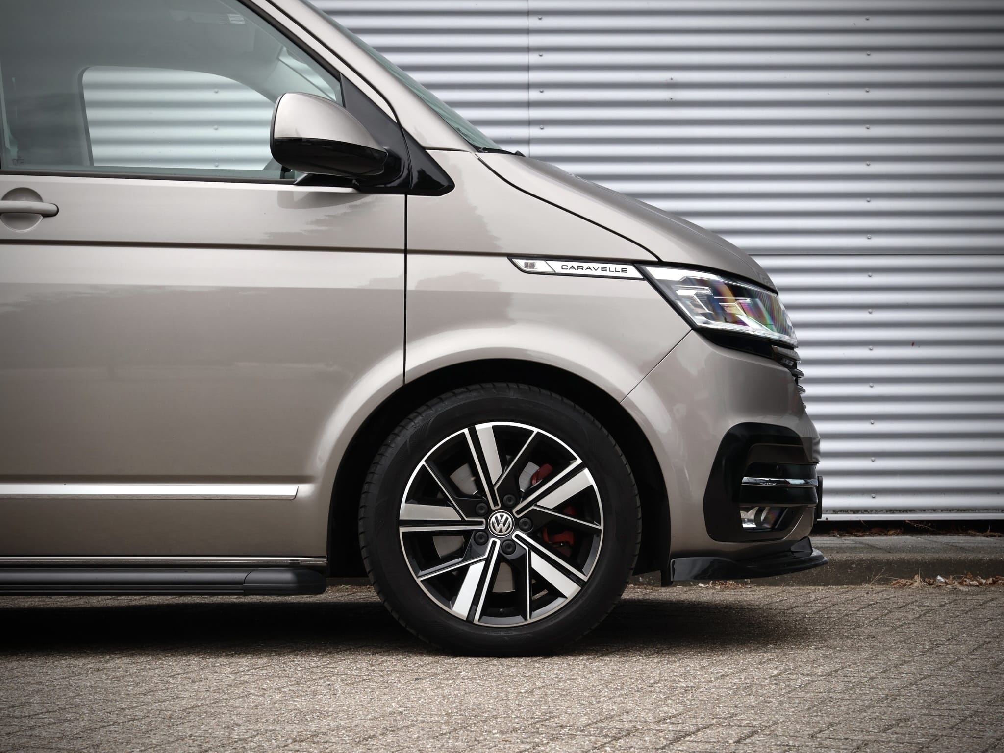 Volkswagen T6.1 Transporter Caravelle — foto 13