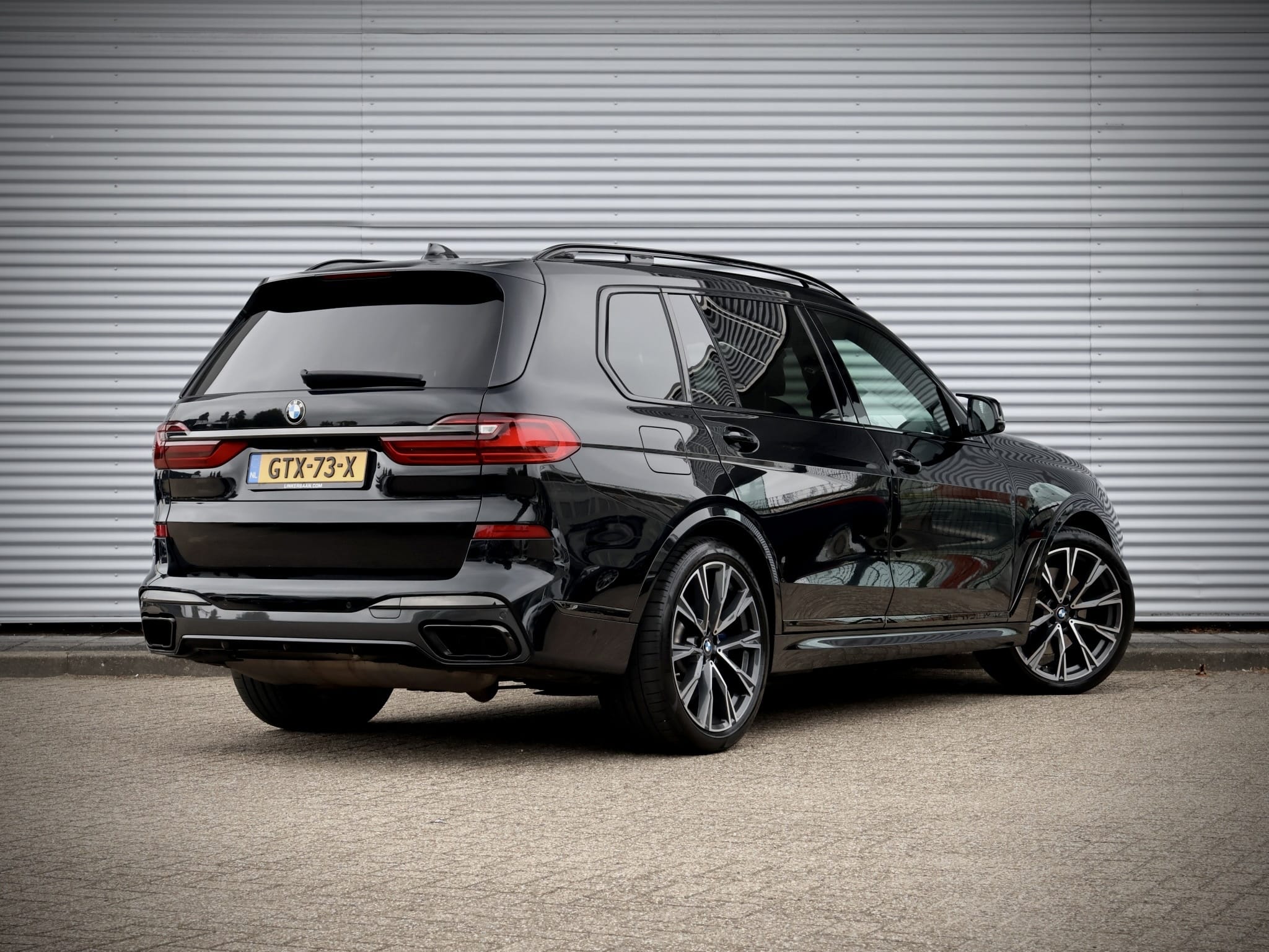 BMW X7 — foto 3