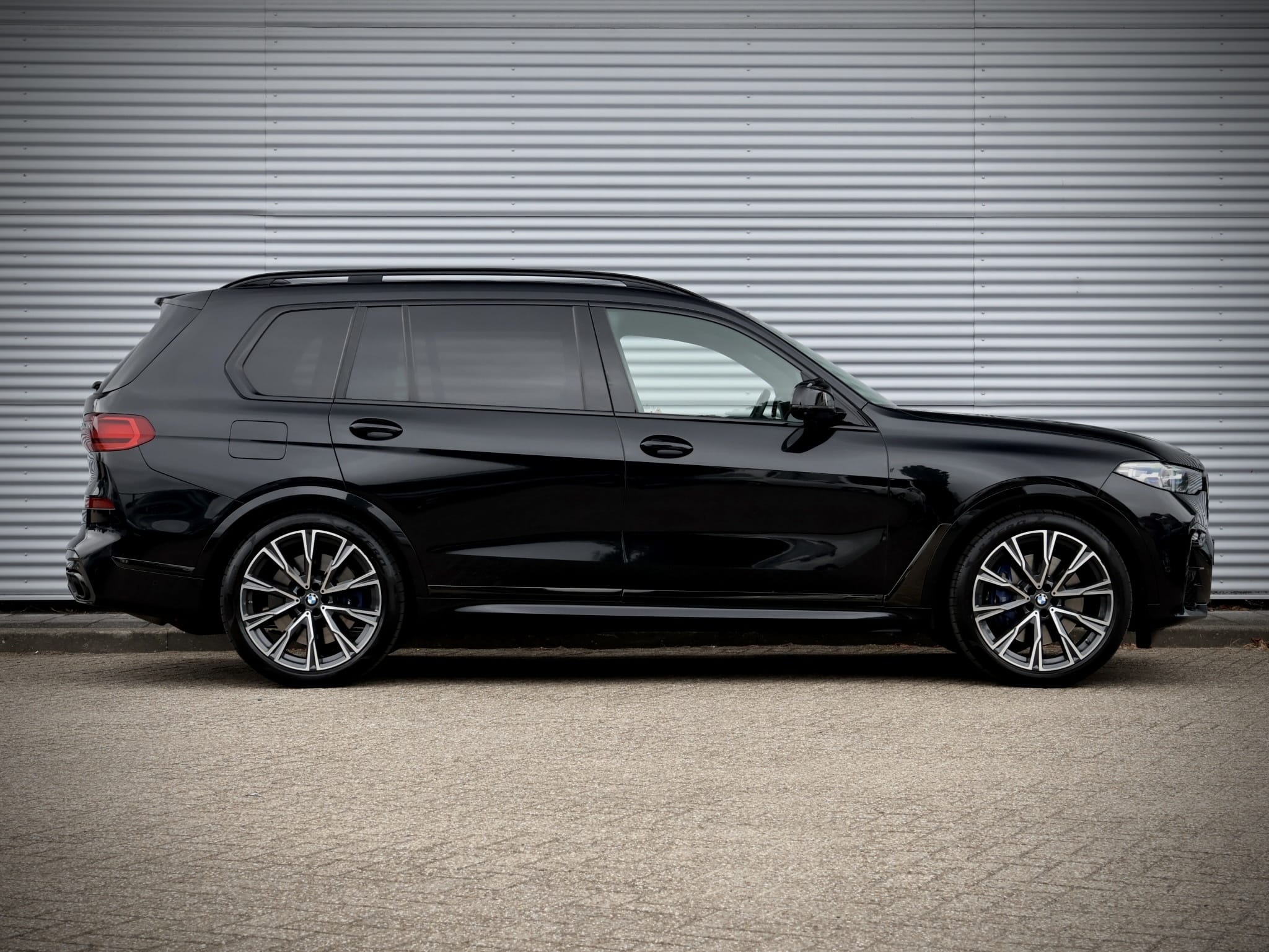 BMW X7 — foto 15