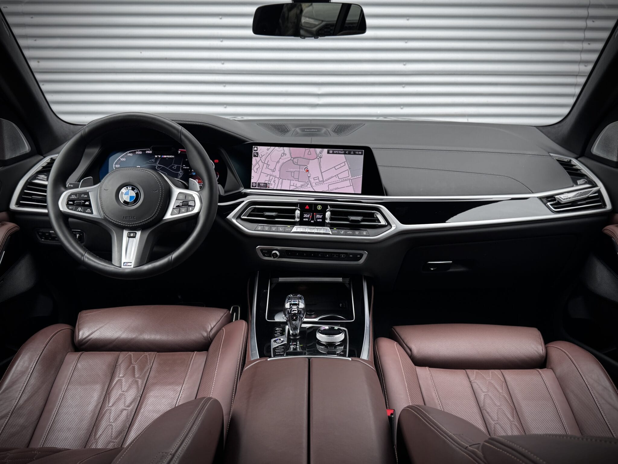 BMW X7 — foto 27