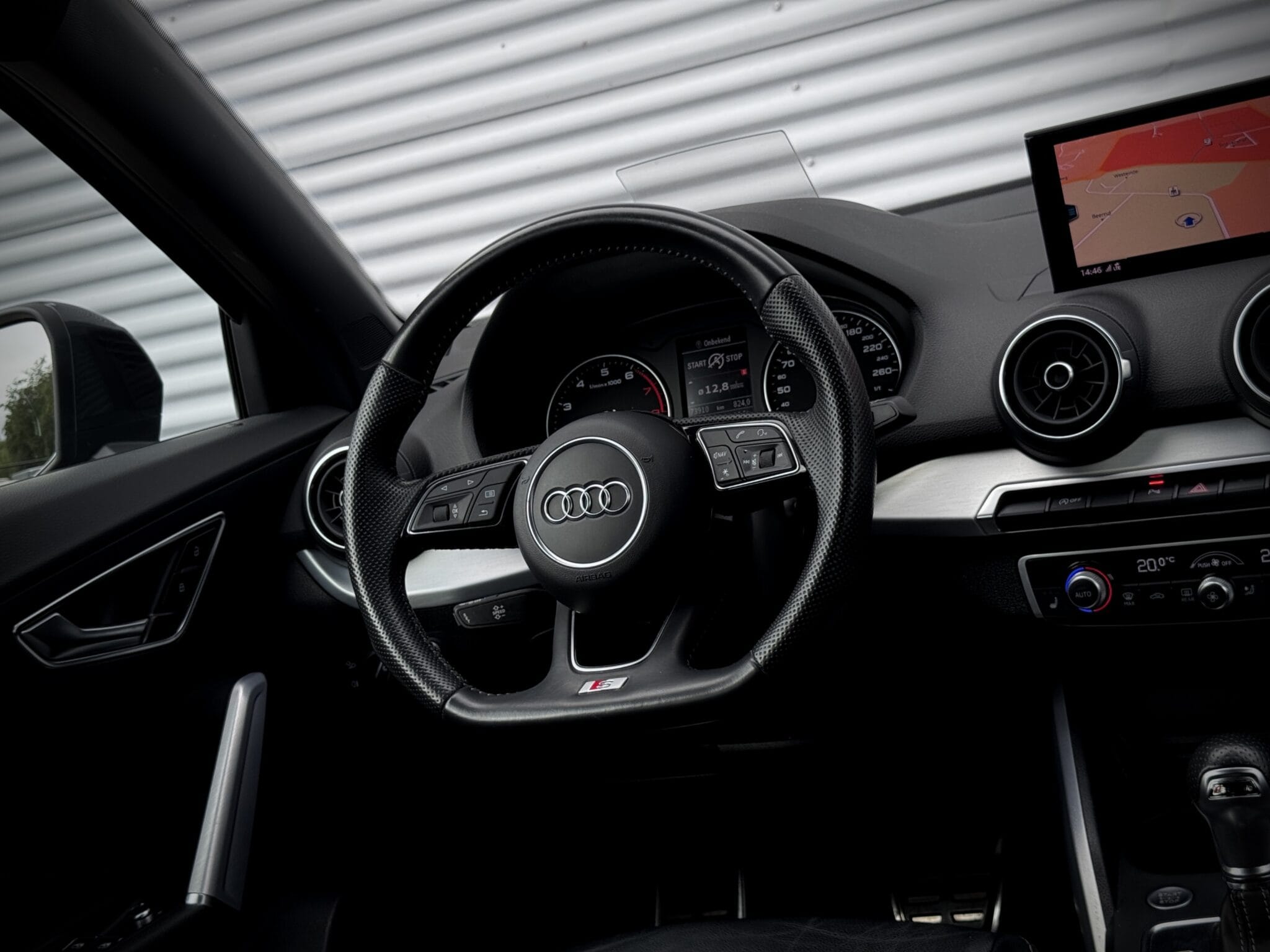 Audi Q2 — foto 24