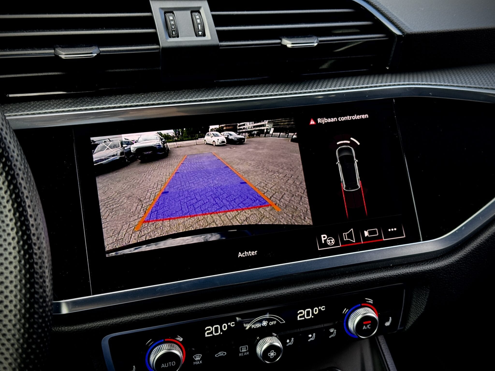 Audi Q3 — foto 21