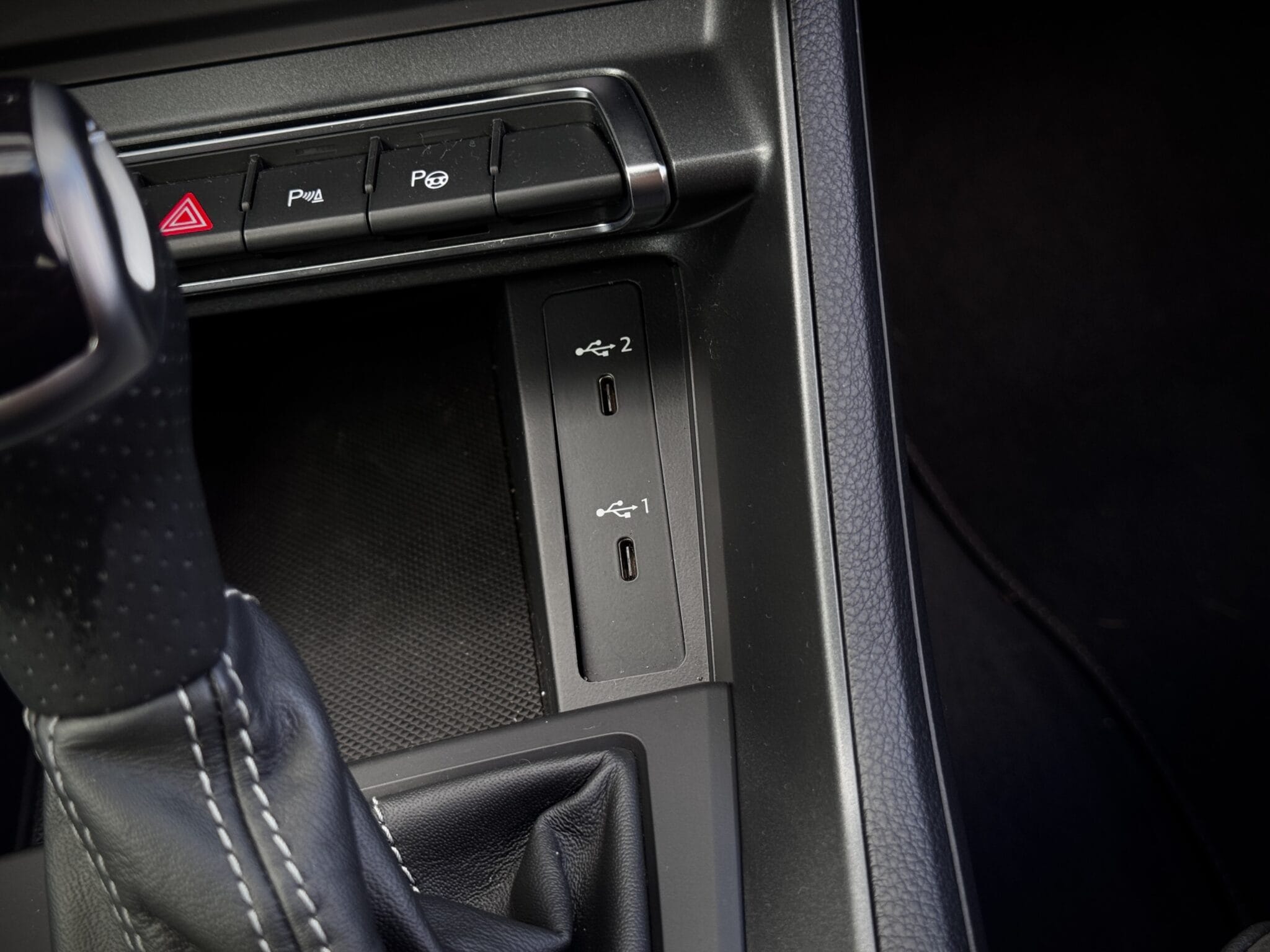 Audi Q3 — foto 29