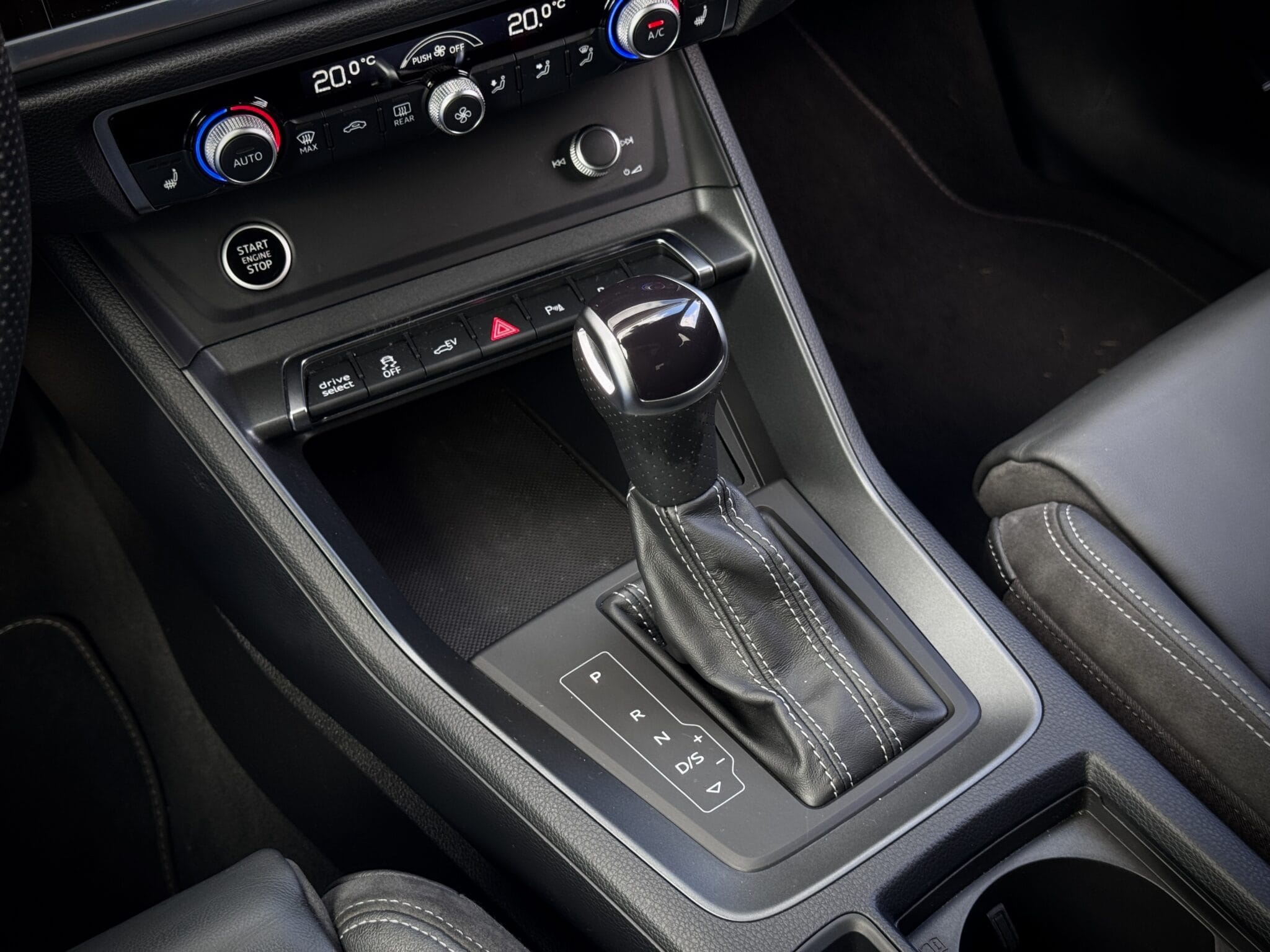 Audi Q3 — foto 33