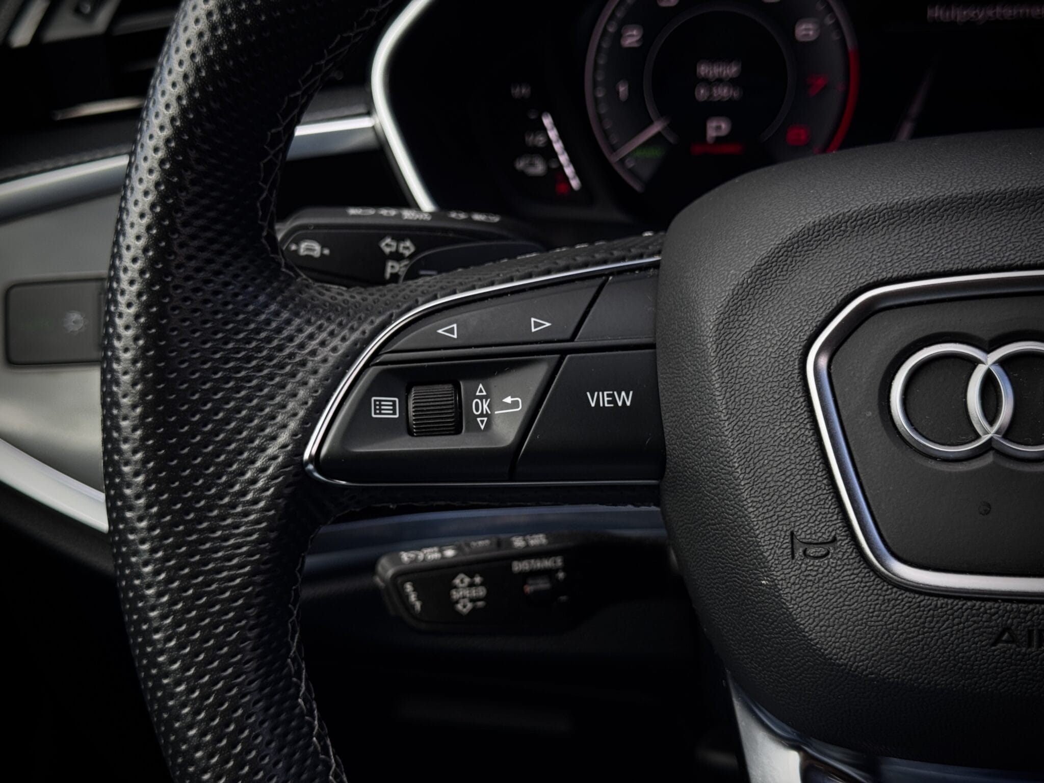 Audi Q3 — foto 37