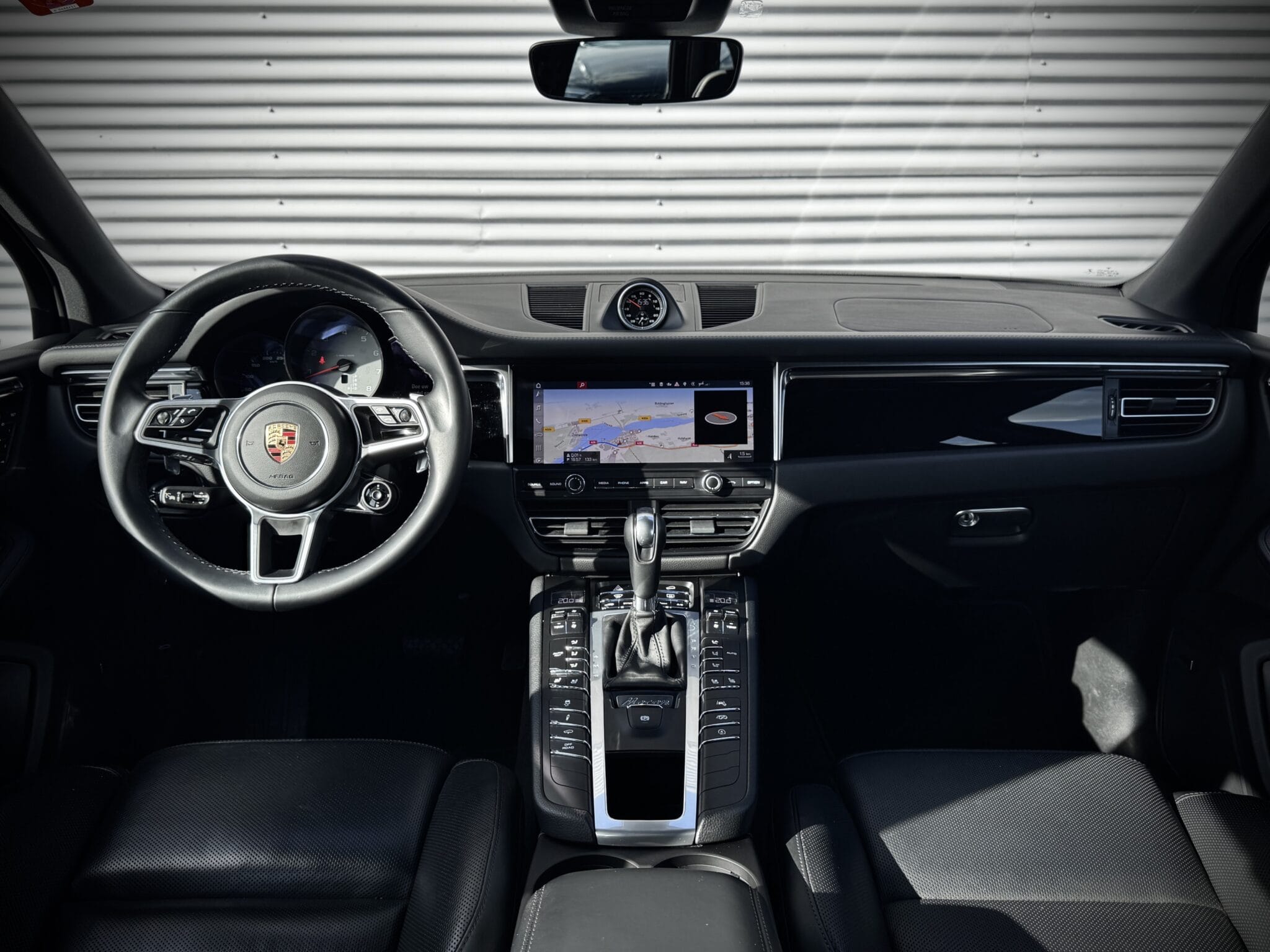 Porsche Macan — foto 9