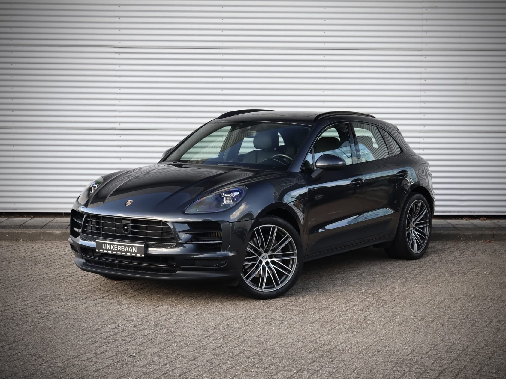 Porsche Macan — foto 17