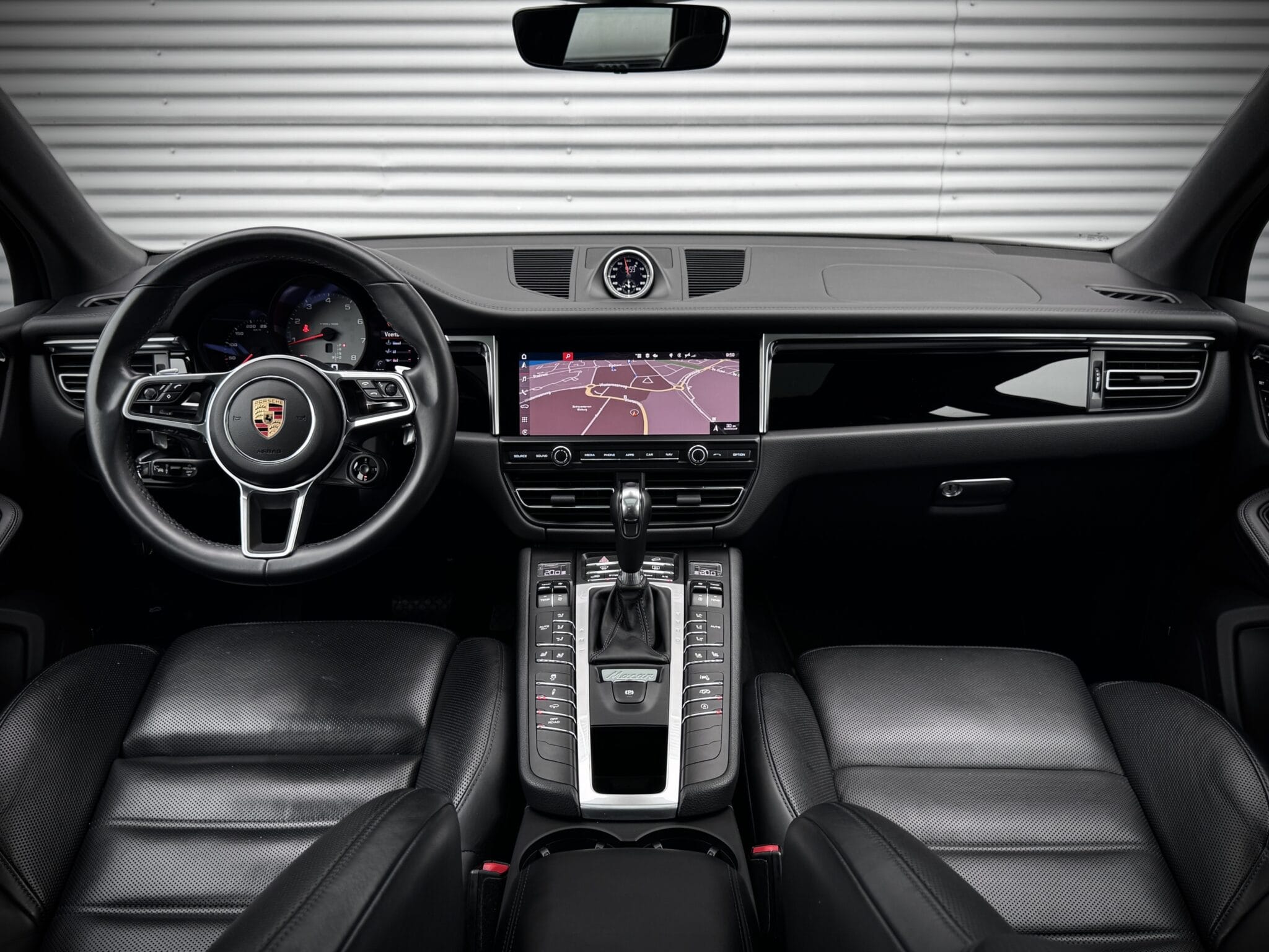 Porsche Macan — foto 15