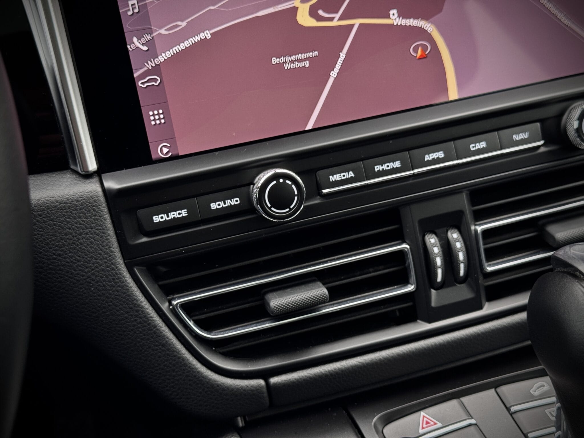 Porsche Macan — foto 34
