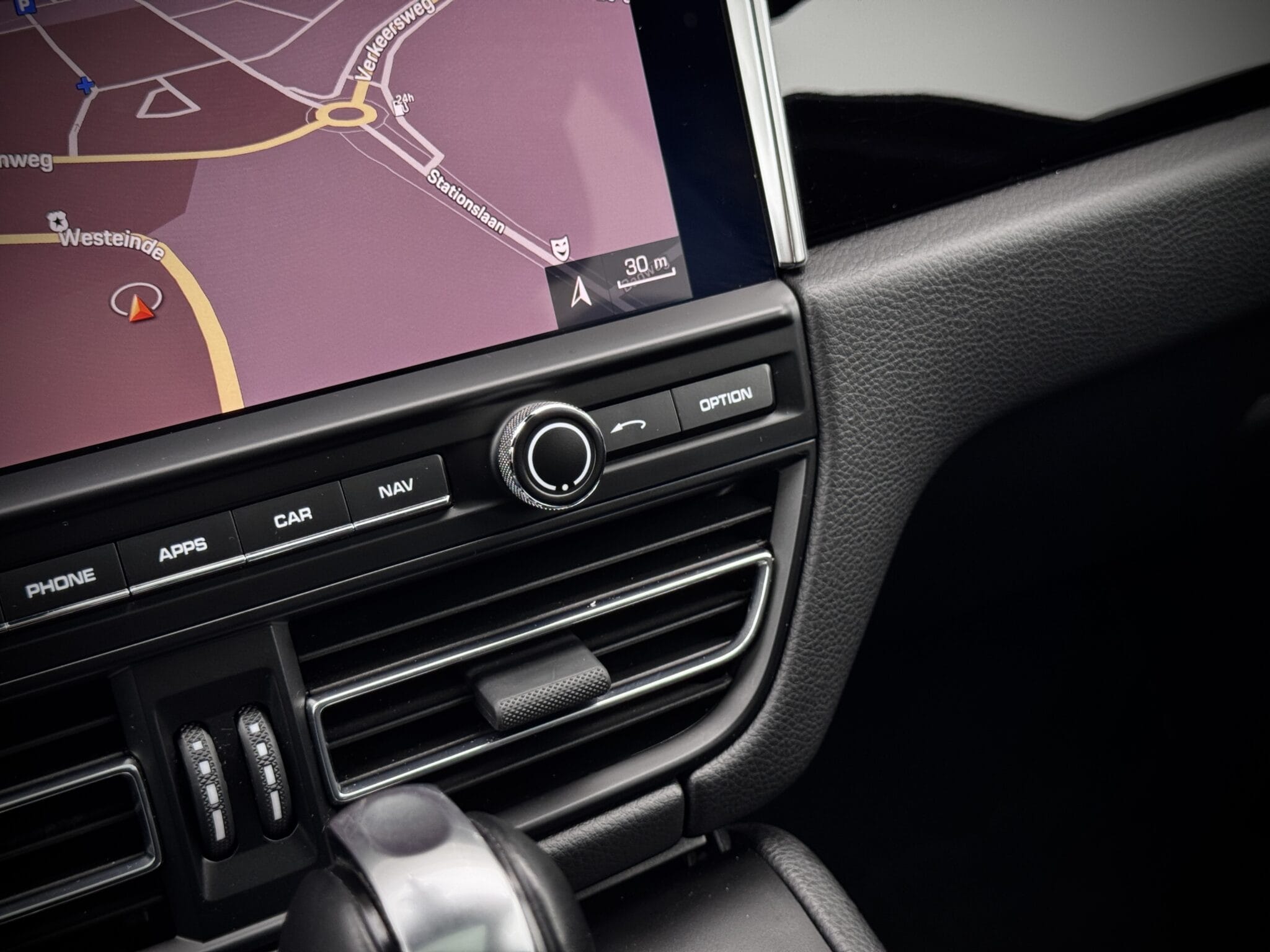 Porsche Macan — foto 36