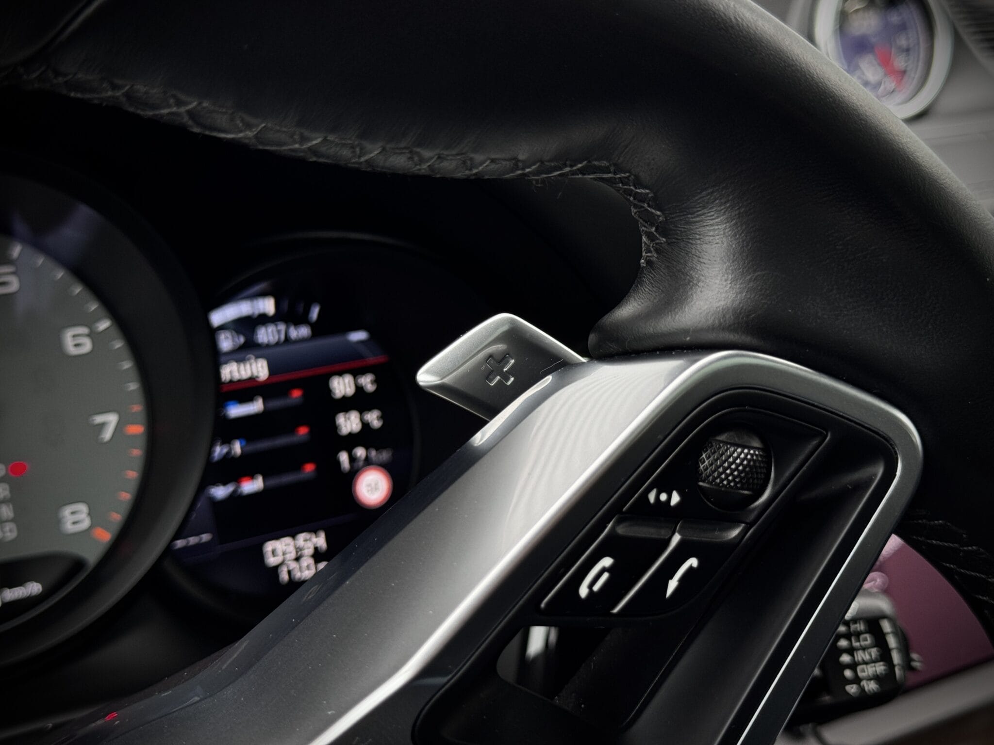 Porsche Macan — foto 49